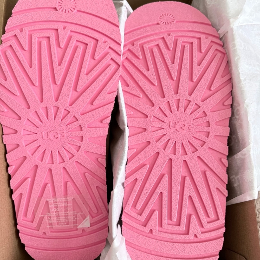 UGG  Light Pink Platform Slip-On Clog - Picture 3 of 4
